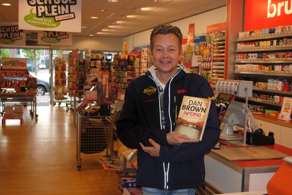 De 1e #INFERNO van #Dan Brown is verkocht! Ronald van #Andre de Klerk optiek veel leesplezier!