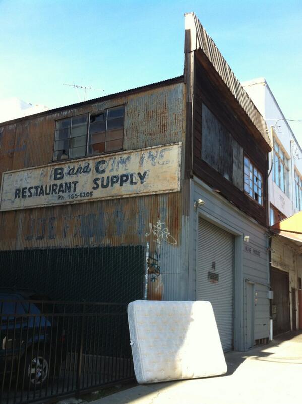 aaronimholt's tweet image. Jack London is getting on the bed wagon as well #nothingreallymattress