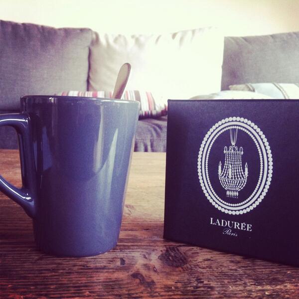 Moimoimoiiiii's tweet image. #cafetime #maracons ... Après l'effort ...