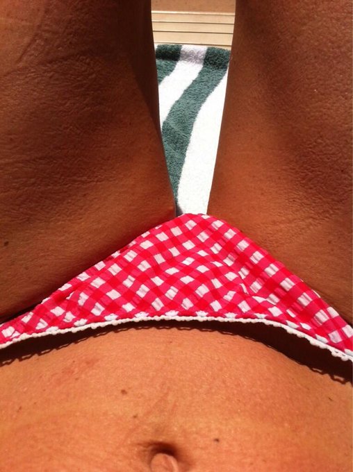 Crotch shot http://t.co/NASxTlwnk9<a href="/tag/christianlouboutin"class="tags"><span>#christianlouboutin</span></a>