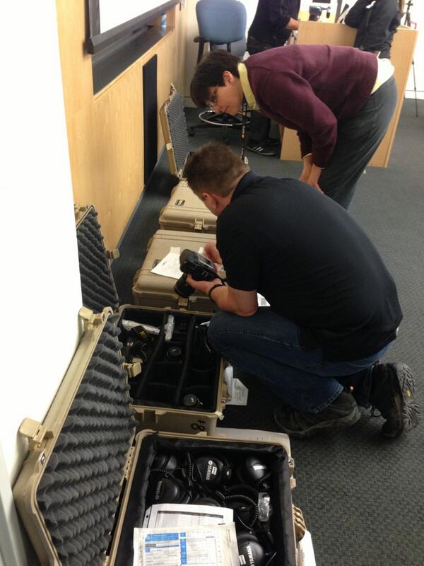 jasonmch's tweet photo. Here comes the gear! #nikon #nppaimmersion http://t.co/7QtbcETTLK
