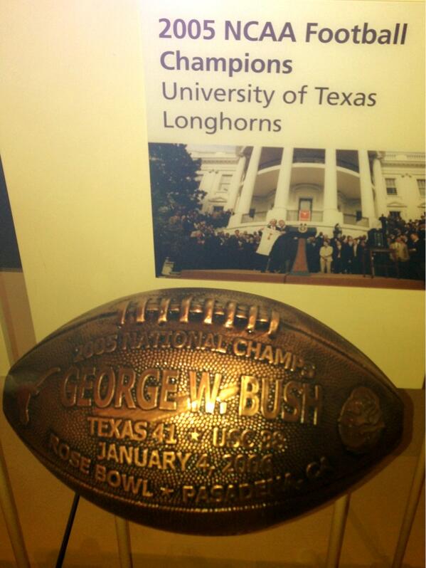 CoachMackBrown's tweet photo. Stopped by George W. Bush Presidential Library &amp; Museum in Dallas this am where I saw this proudly displayed #HookEm http://t.co/uyhBv0wtzo