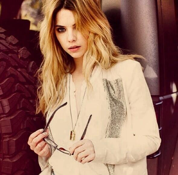itsdaisybenzo's tweet image. #ashbenzo