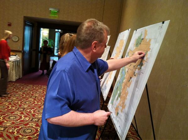 BlueSpringsGov's tweet image. Welcome to the #planupdate Tweet Along!  Attendees are placing dots where they live, work and play in #bluesprings