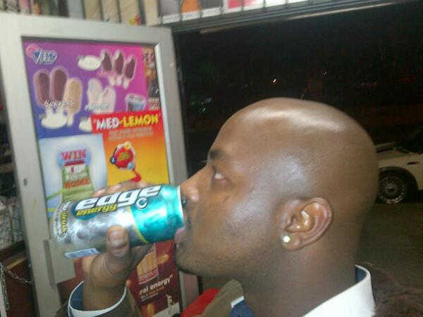 ExquisiteVince's tweet photo. Sippin on #Edge after a long day @work, what you sippin on @djsbu http://t.co/xLRLTIeUHO