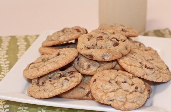 Fresh baked cookies AND books? What else do you want from life??