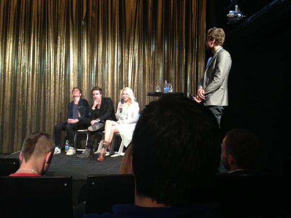 Tyskungen's tweet image. Är på Memoto-event. Tittat på en film. Nu är det metafilm. Dvs. snack om filmen och sånt. #lifeloggers