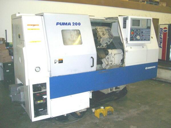 ChampionMach's tweet photo. 1999 DAEWOO PUMA 200LC, Mit, 2.56” Bar, 8” Chk, 20HP, 4500 RPM, 12 Tools, Tow-Along Tail, Tool Presetter, Chip http://t.co/RRnONd13o0