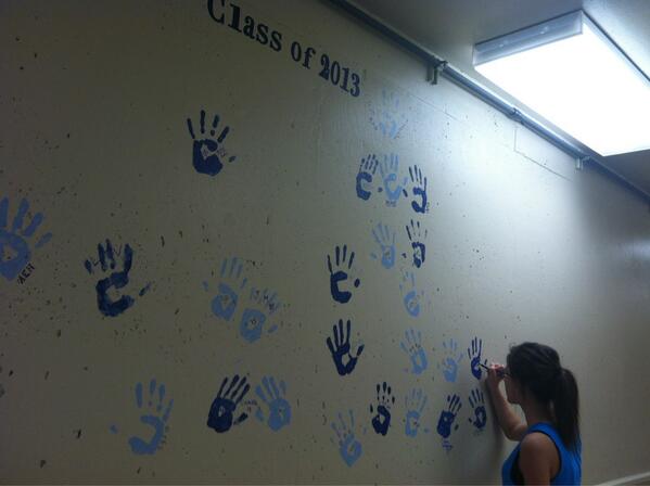SMCResLife's tweet image. Hey seniors don't forget to make your mark in the tunnel of the student center!  #class2012