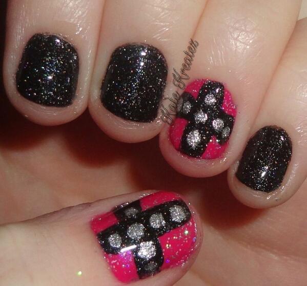 KateKreatez's tweet photo. Today's new #NOTD #NailArt featuring @ZoyaNailPolish Storm! 
http://t.co/H2regarNzx http://t.co/AIwPftldIC