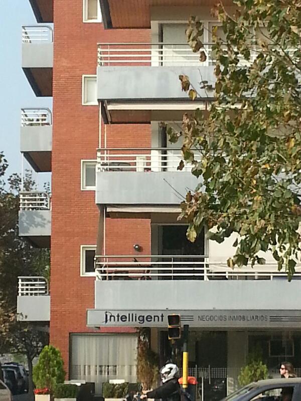 Se me pianto una lagrina mientras caminaba por puerto madero hoy y me encontre con esto <a href="/RodriFP/">Rod Fernandez Prieto</a> <a href="/fermaaa/">fermaaa</a>