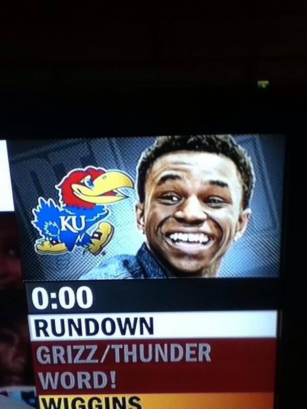 JulianLmacia2's tweet photo. The #1 basketball player in the nation commits to KU. http://t.co/jXmloxMQyt