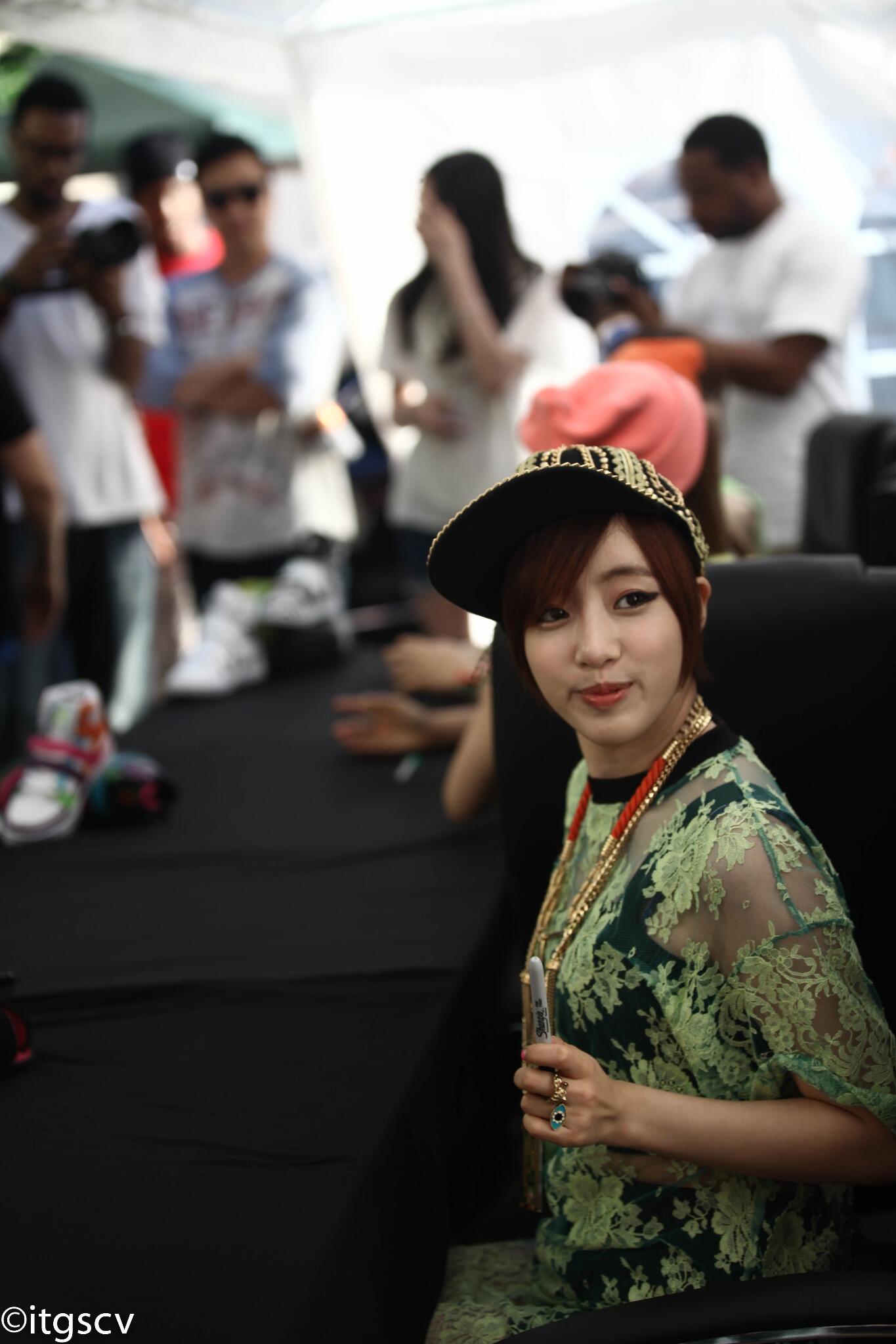 BKR1bunCMAEk46e.jpg:large