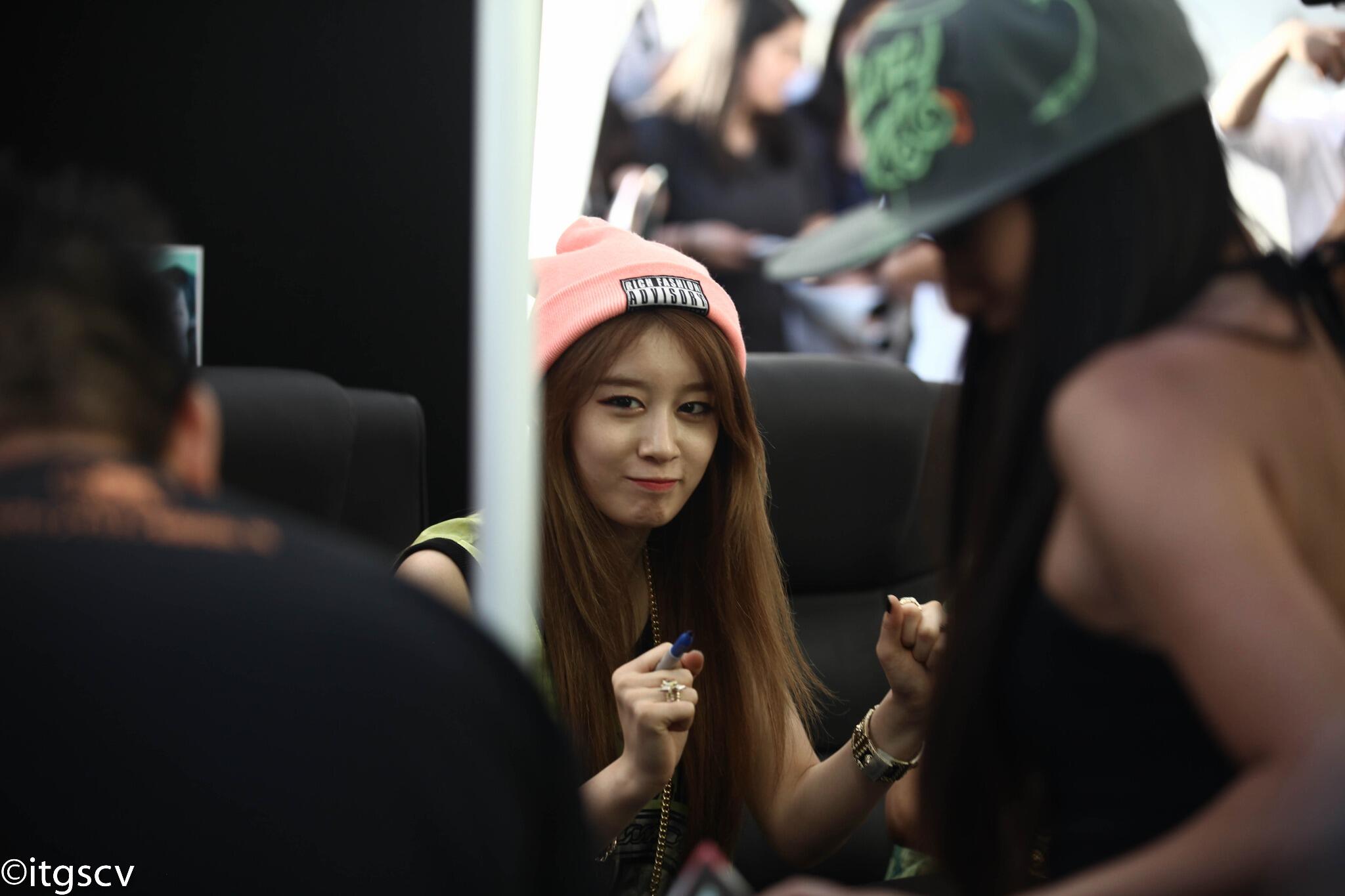 BKR3SQ8CQAA-qnH.jpg:large