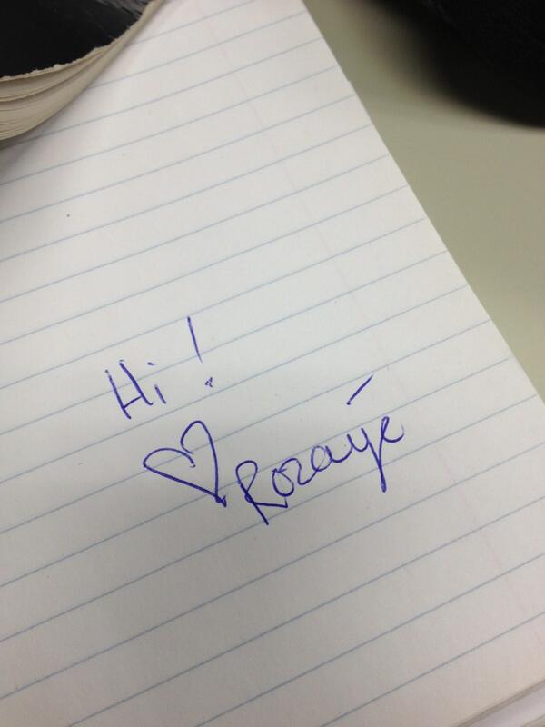 AshweeCarter's tweet image. WHO IS THIS ROZAYE PERSON AND WHAT DOES HE/SHE WANT FROM ME. (Trying to be dramatic) #notstudying @alyssabaileyy