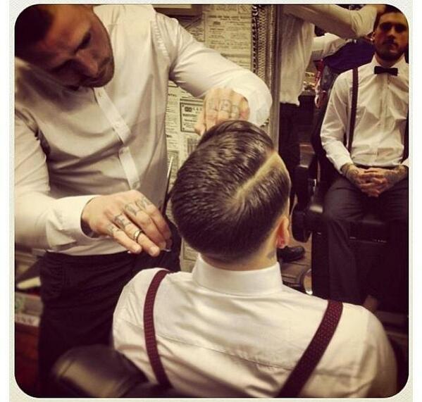 SpriiiApp's tweet photo. Becoming #dapper at th3 #barber and ready to impress! http://t.co/MezcNchsOd