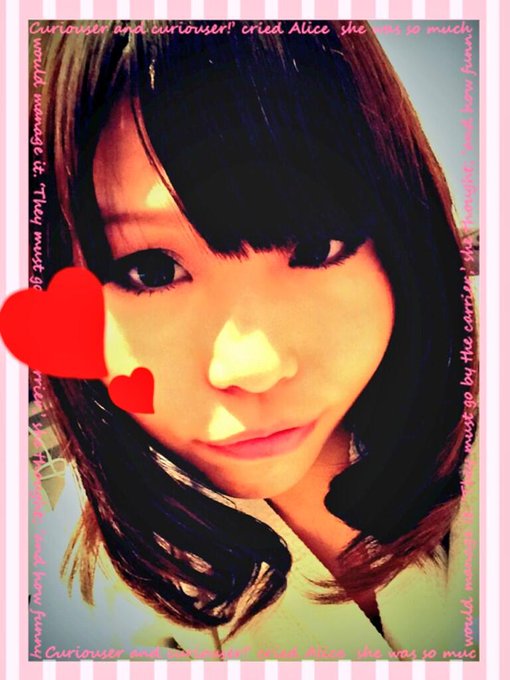 撮影終わりました( &acute; ▽ ` )ﾉ ６月17日発売の『DVDよろしく！』という雑誌にのります(○・u・○)！DVDつき！よろしくお願いします( &acute; ▽ ` )ﾉ http://t.co/UsNfhY