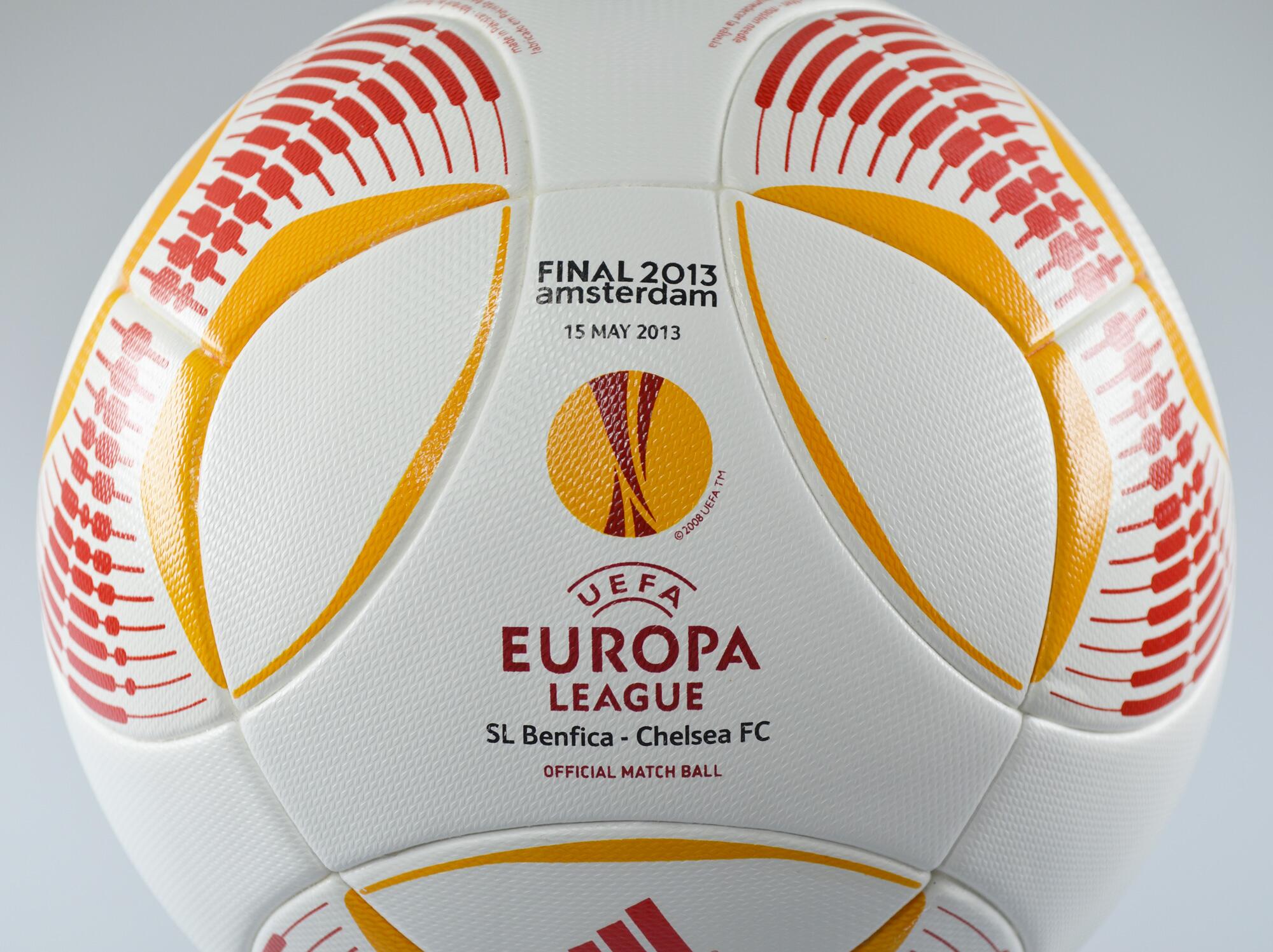 Адидас UEFA Europa League