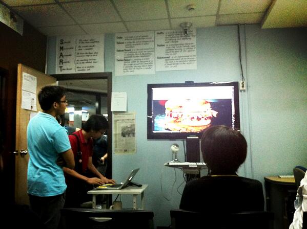 odicion's tweet photo. @GoodMealHunting sharing their @startupmanila experience #pwdo #food http://t.co/CEn1z2kbFm