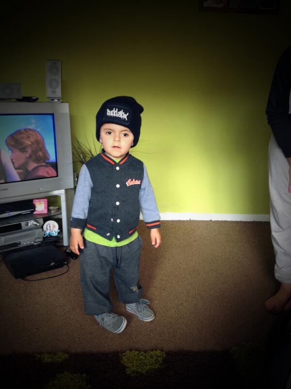 buddabox1's tweet photo. Buddabox kidz http://t.co/CLvIxYWyPu