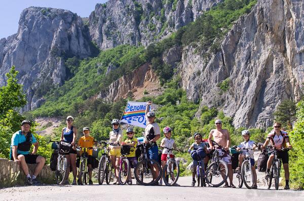 veloturistzpua's tweet photo. Закончен Детский велопоход по Крыму! Ждем больше фоток и отчет с путешествия!) http://t.co/0dq1uQM8O6