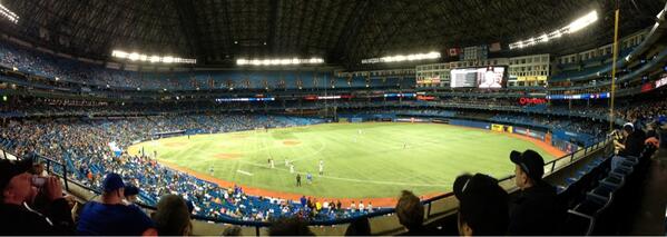 sirmikealot11's tweet photo. First Blue Jay game for me... Great experiance!! #Bluejaywin http://t.co/146ULIT4Sb