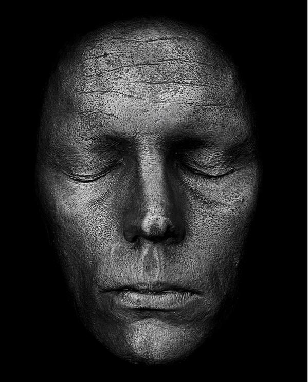 When I say a few familiar faces I mean like this... My very own life mask made especially. Thoughts? <a href="/AliveXRankin/">Alive</a>