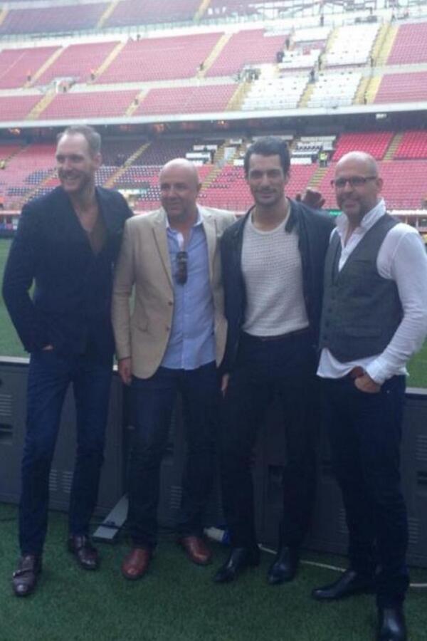 RT @nubuilds Pitch side San siro @nubuilds <a href="/DGandyOfficial/">David Gandy</a> @joeottowaystyle