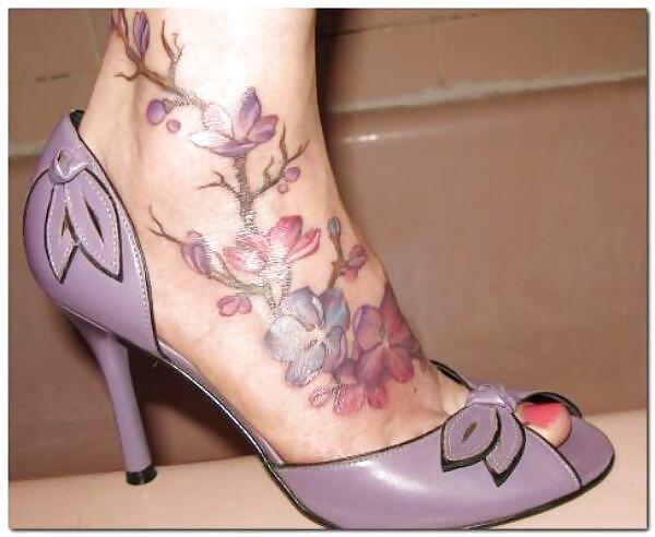 SpreadSomeToes's tweet photo. Beautiful #foottattoo "@footfetishindia: http://t.co/506UyzrV7D"