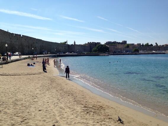 londonhead_neck's tweet image. ..finally 24 C and ready for oncology conference! #IAOO - Rhodes- to swim first??!