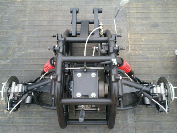 シーズン到来 台湾製独立懸架トライクキットを組み込んだヤマハの  