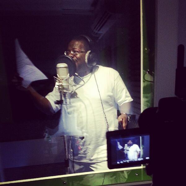 StudioTenMusic's tweet image. The Vybz Master Jerry D in the studio room recording.