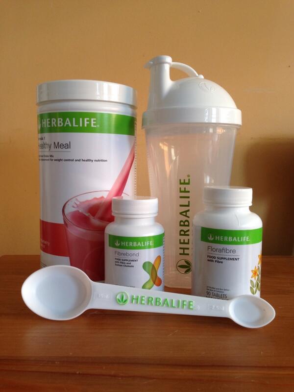 MathewRogers01's tweet photo. Get ready for the summer holidays, 10 day kick start programme in stock in all flavours. Don't delay. http://t.co/OqNkBGDt0h