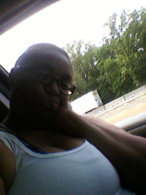 shabarnes35's tweet image. Stand still traffic, like deadas!! Por que!! Ughh bitches killing my vibe maann! #messingup #ihatetrees #gnnaregretit