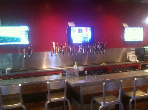 eswangstu's tweet photo. The last time I was @ The Pint Room only 29 beers were on tap. http://t.co/AUKscQqn3b