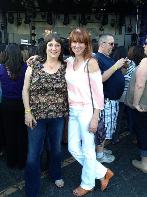 Amy King tweet media