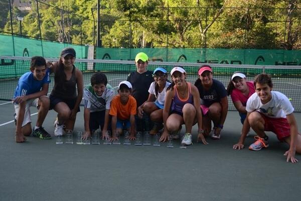 ENTPerfec's tweet photo. Atletas de la ENT se lucieron en el G3 de 12 y 16 años en Miranda, en total fueron 10 campeones @FVTenis -> http://t.co/FaqniEqpWw