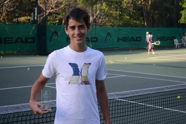 ENTPerfec's tweet photo. Carlos Blanco (@charlex06) es el subcampeón regional en singles de la categoría 16 años | #Tenis http://t.co/CiJv2AeDnS