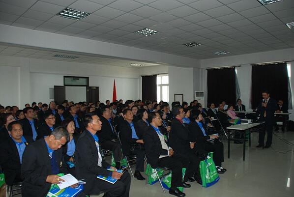 LEILIGROUP's tweet photo. In April 2013, more than 100 Thailand visitors visited  Leili factory who were recommended by Thailand embassy http://t.co/QuNzK0lveO