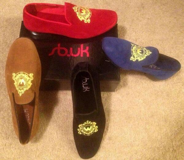SB.UK (<a href="/SonnieBaduuk/">Sonnie Badu PhD</a> )VELVET LOAFERS MID-SEASON SALES.contact me if u wnt sme in Gh,a touch of royalty👌👌