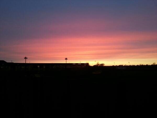 teetimegolf1's tweet image. This is more like it!  Last night's sunset and still morning for #topqualitypractice