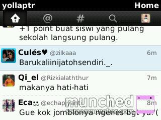 yollaptr's tweet photo. Ciyeee banget :p @zilkaaa @Rizkialaththur http://t.co/0Qfkz5hLf4