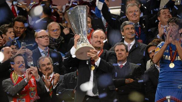  EL praise for Chelsea (a machine) & Benitez, Man City chase Isco, Liverpool eye £3.5m Carra replacement
