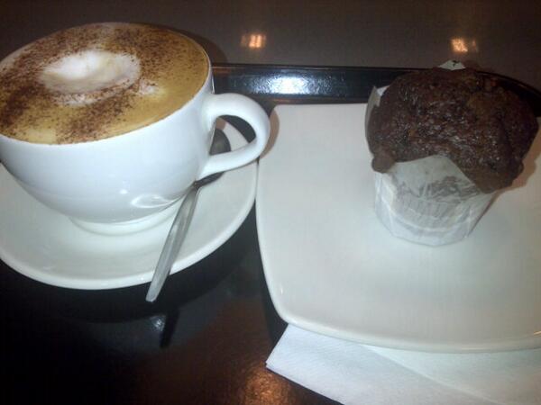 McDonalds McCafe Cappuccino & Choc Chip Muffin#MorningIndulgence