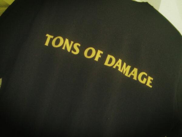 .@Fnatic_nRated u r still famous. ;-) let's say "tons of RT" till season starts and u choose from everyone who RT?