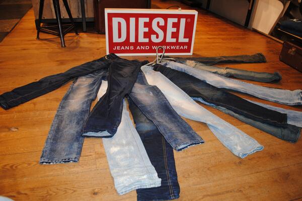 tributemen's tweet photo. We hebben weer heel veel nieuwe Diesel Jeans binnen! http://t.co/Ha4e7hxHEU