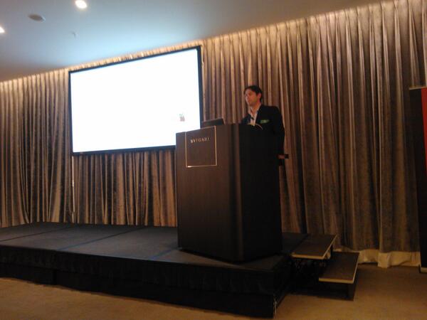 phil77644558's tweet image. Ben Morgan presenting fusionworkshop&apos;s work with OPP #SitecoreBUG