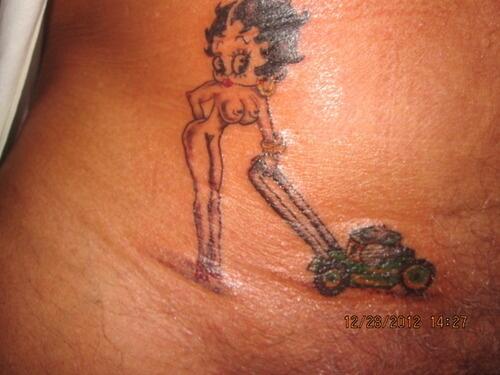 Stefan On Twitter Shittats I Want A Tattoo Of Daffy Duck