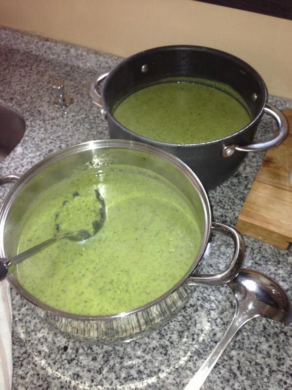 cupnspoonty's tweet photo. Preparing our pea and mint soups, 1 day to go!! http://t.co/sgZXxzYYCm