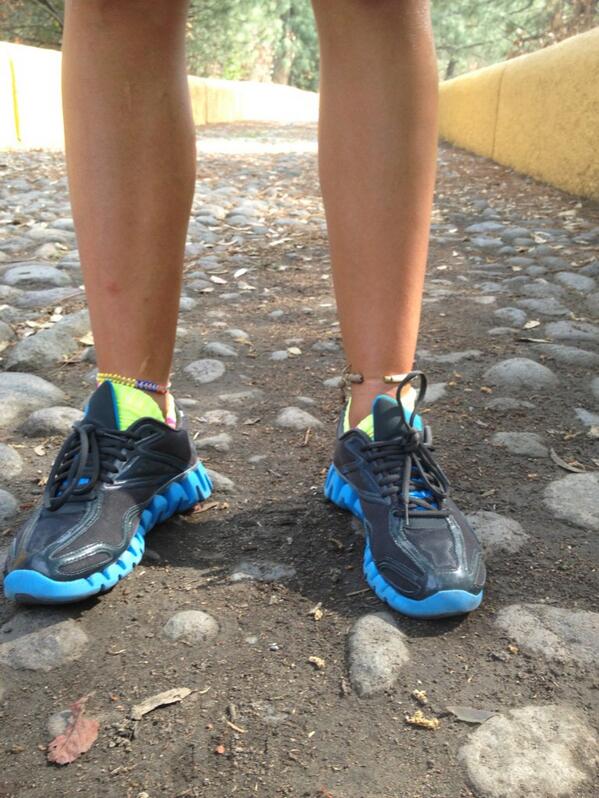 monieruv's tweet photo. Terminando mi entrenamiento con mis #reezig @cemLiveWithFire @Reebok http://t.co/Us5pL2I8a4